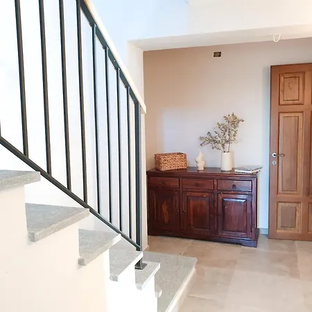 Bella Collina Apartman Fontanile